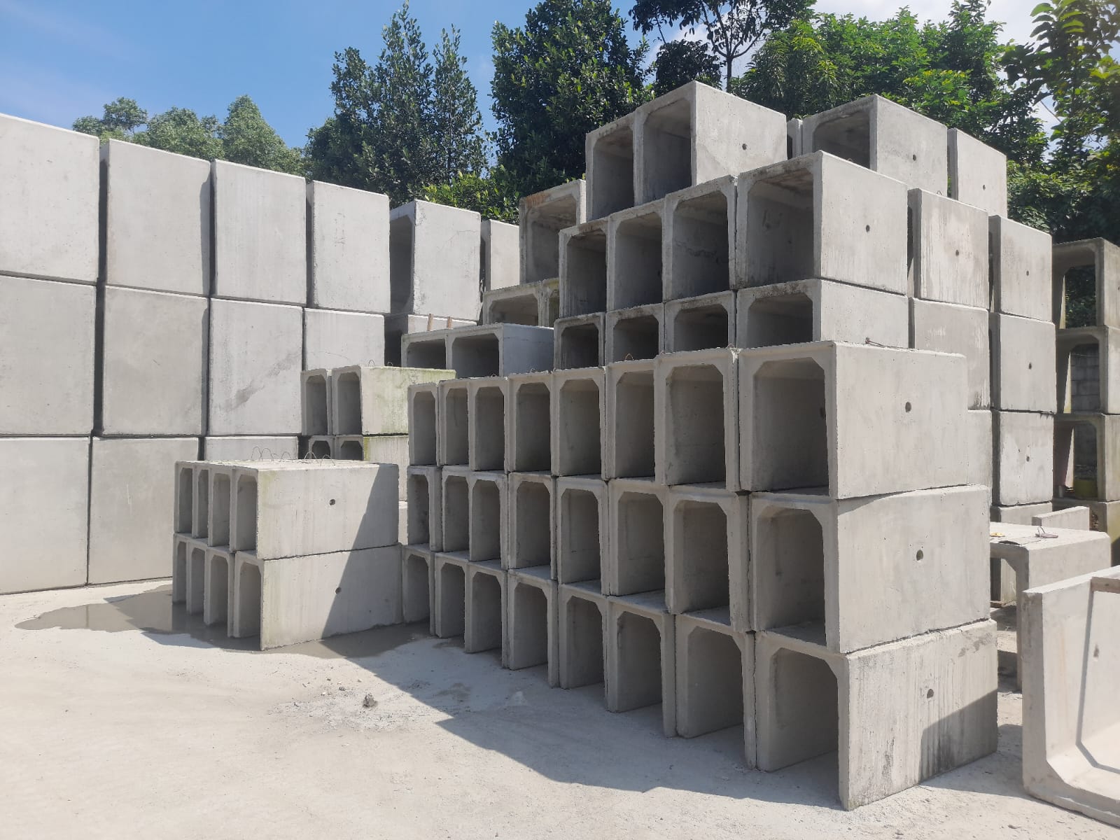 U-Ditch Beton Precast SNI K-300 – Saluran Drainase Beton Pracetak Harga Pabrik